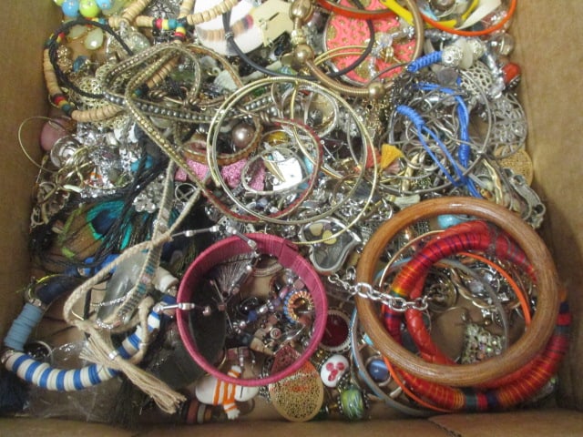 Large Grouping of Fashion Earrings Necklaces and Bracelets - 4