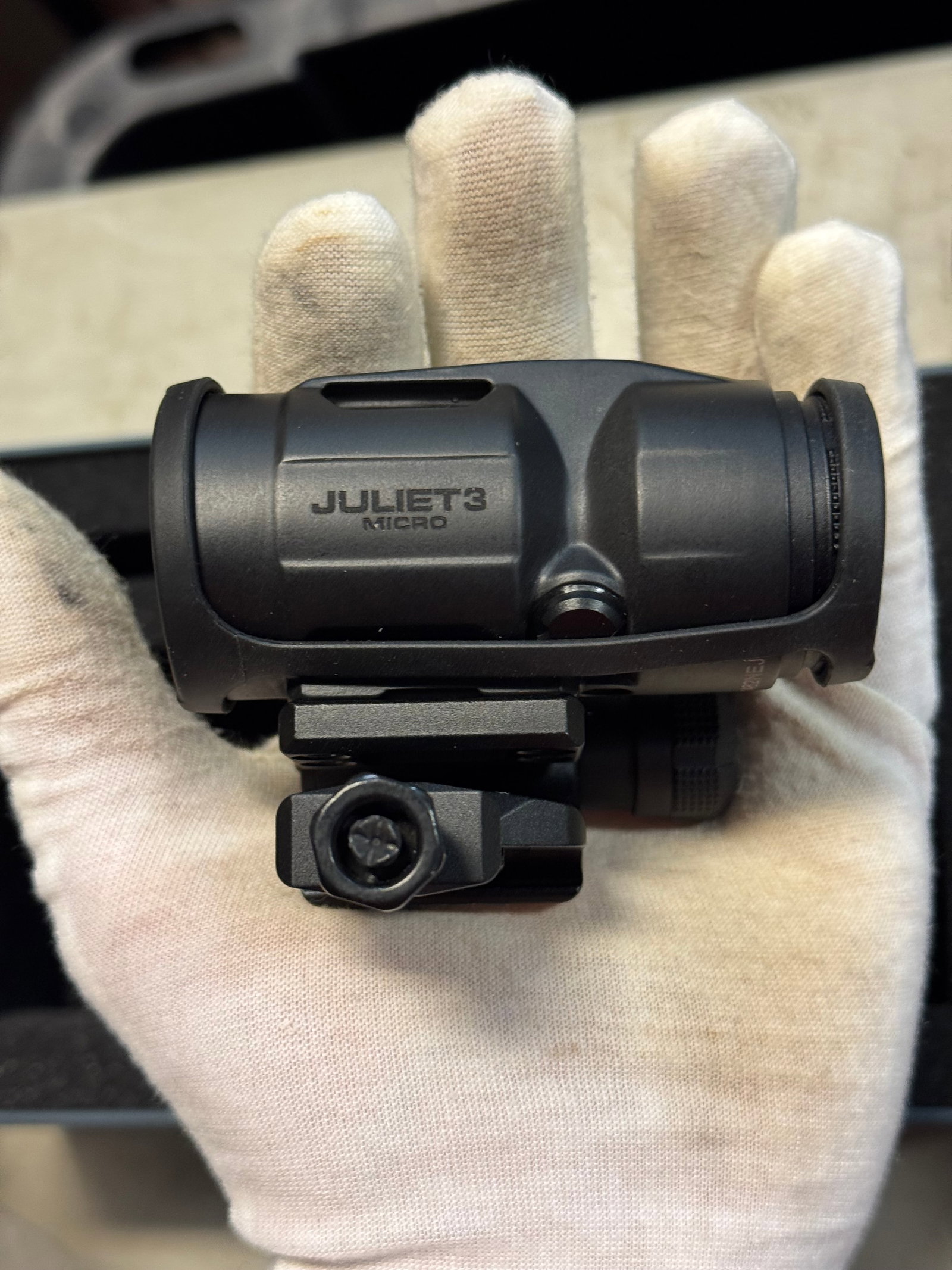 Sig Sauer JULIET3-MICRO 3x22 Magnifier with Flip-To-Side Mount in Box - #SORJ72001 - 4