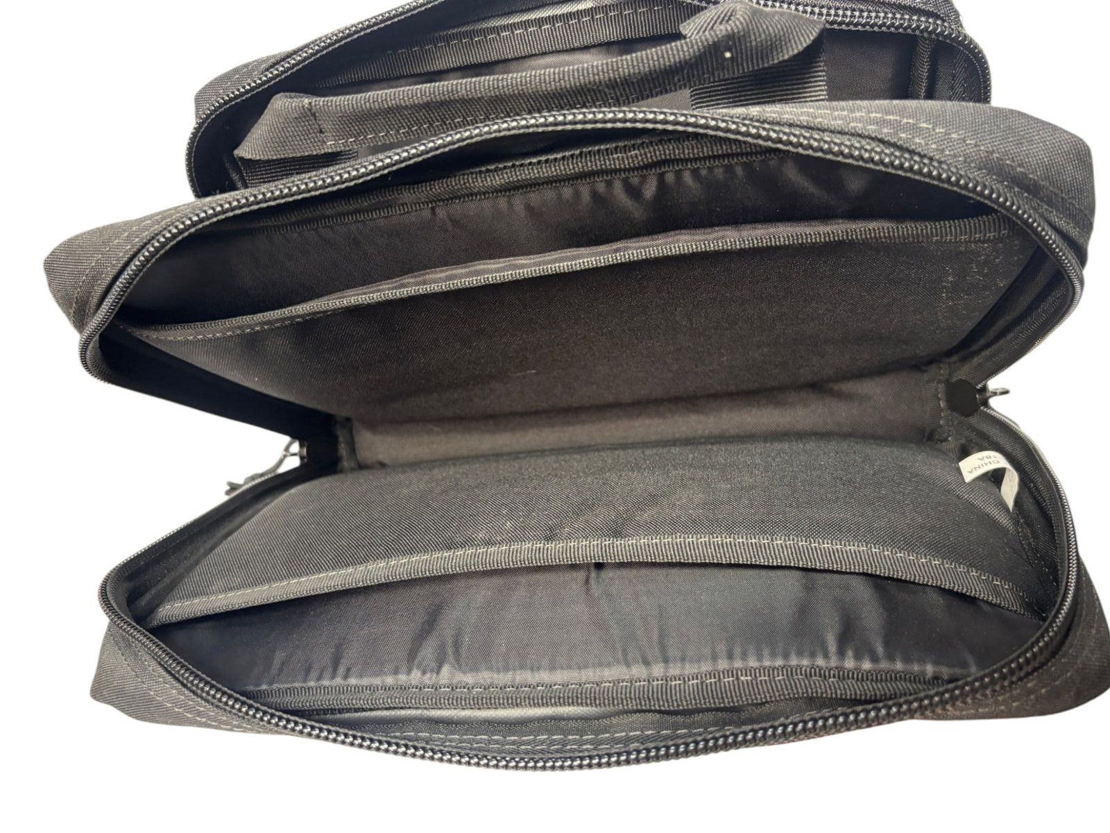 (1) Buds Gunshop multi-pistol Range Case (2) Soft Pistol Cases - 5