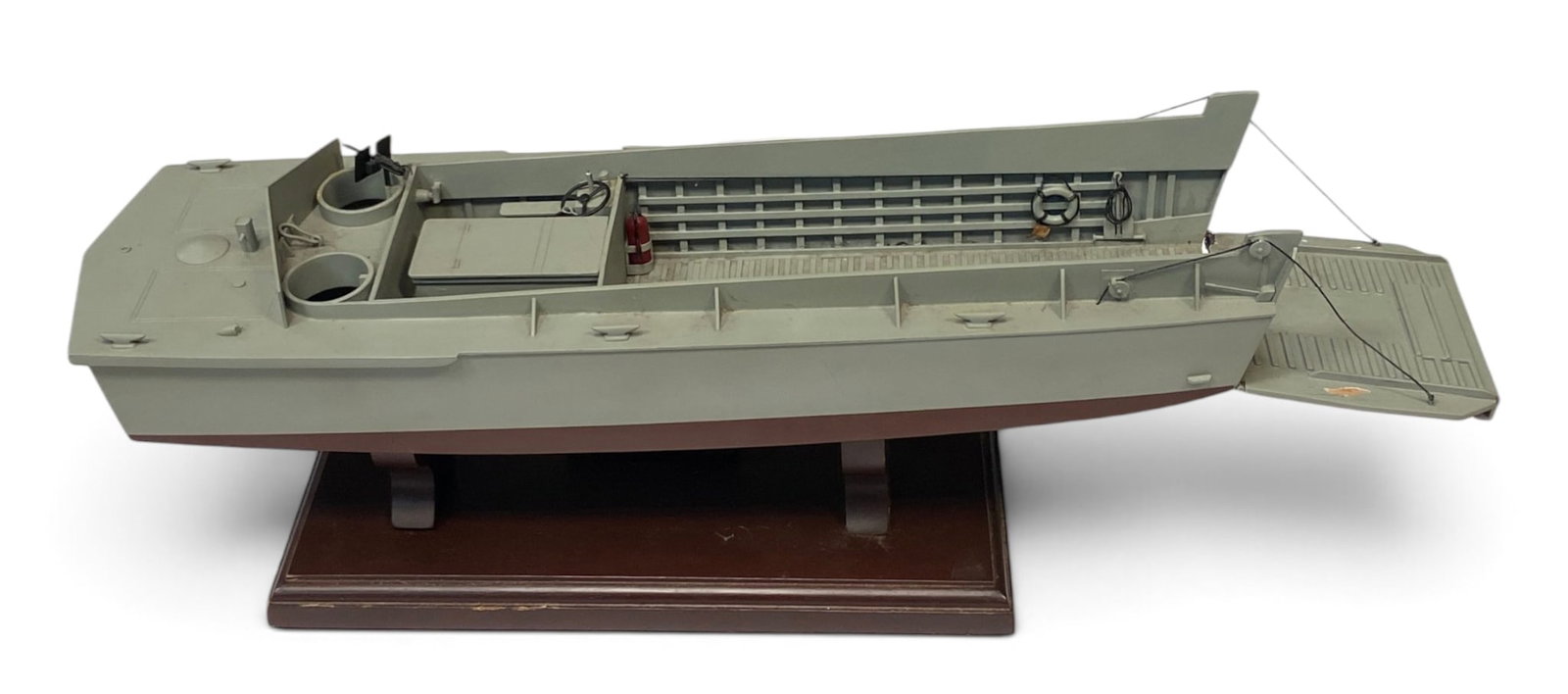LCVP Scale 1/24 Higgins Boat on Display Stand - 3