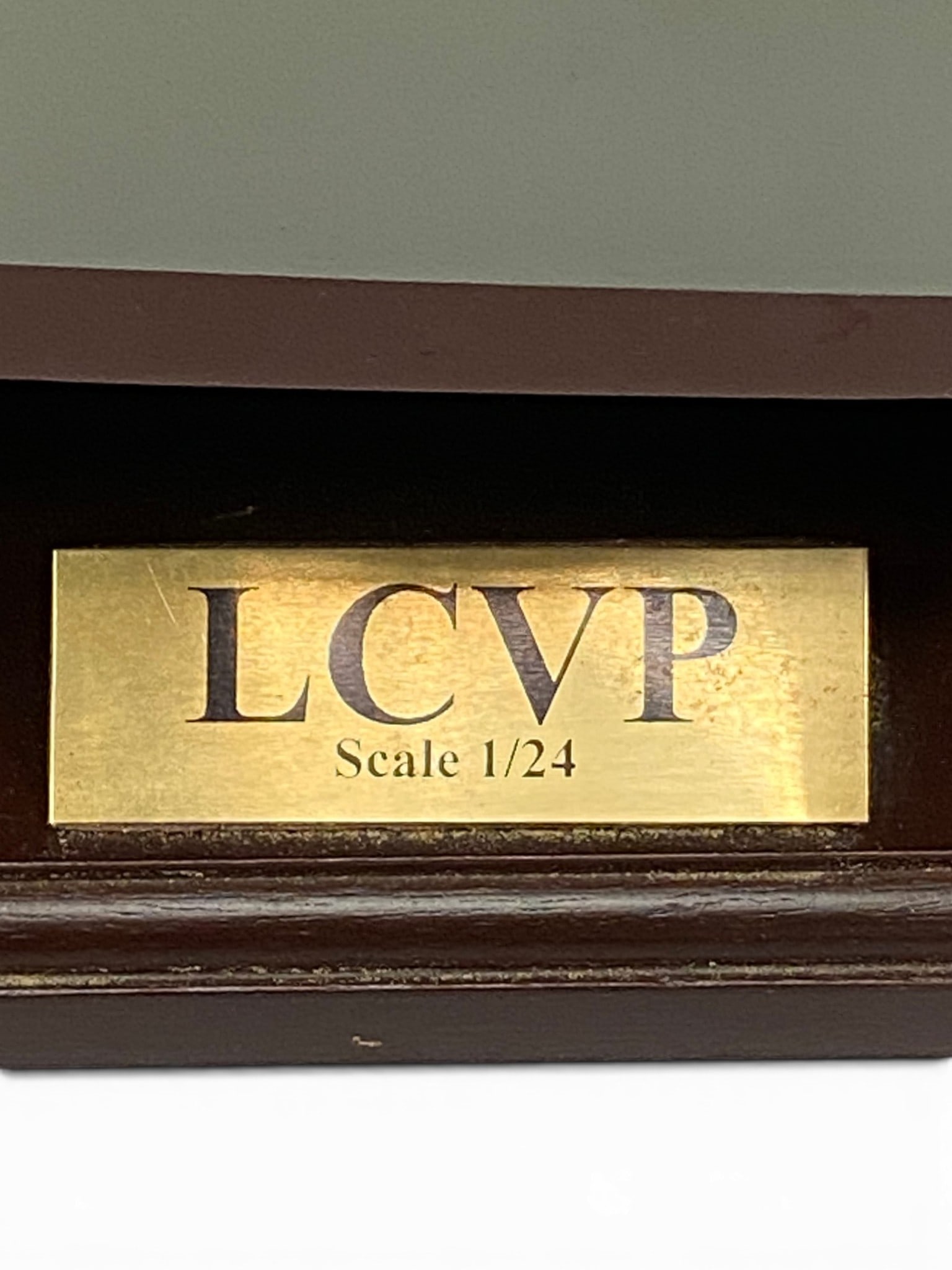 LCVP Scale 1/24 Higgins Boat on Display Stand - 6