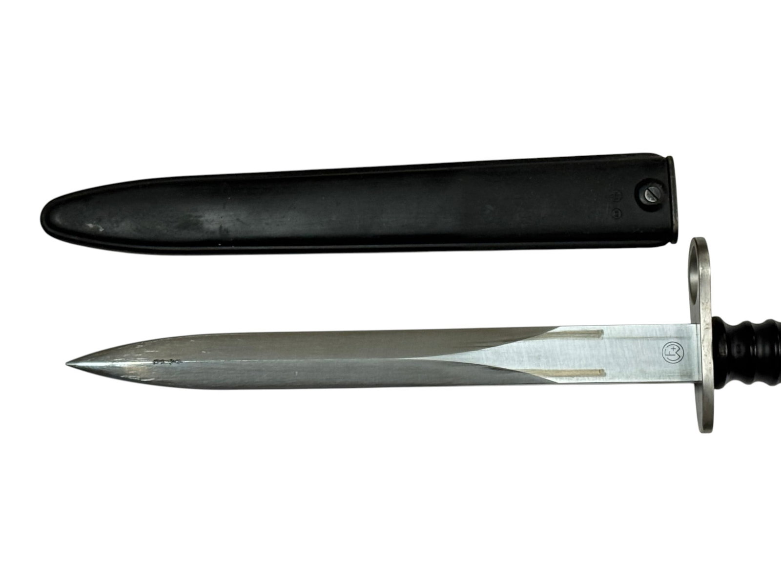 Swiss Military SIG M57 Bayonet with Scabbard by Wenger - 6