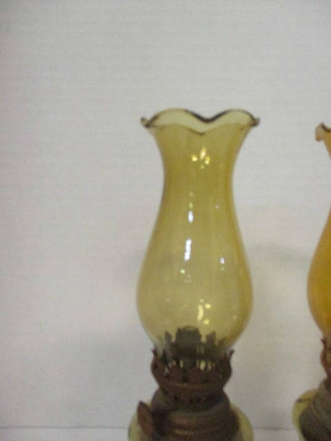 3 Vintage Chap Stick Co. Religious Miniature Oil Lamps - Made in Hong Kong - 3