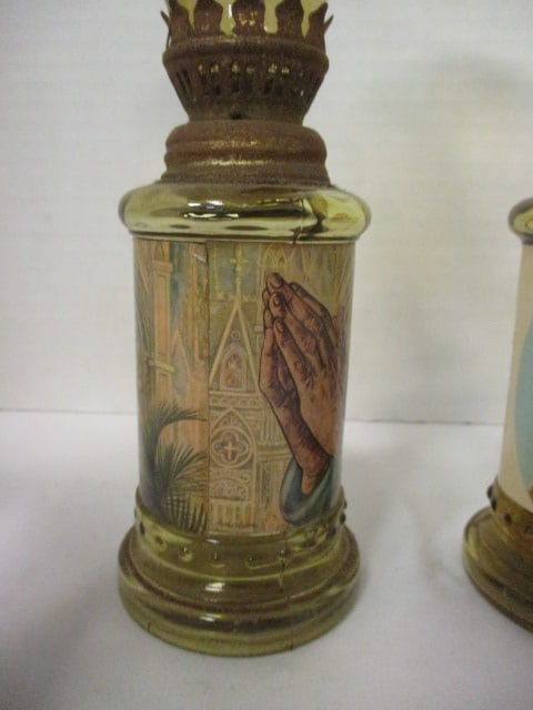 3 Vintage Chap Stick Co. Religious Miniature Oil Lamps - Made in Hong Kong - 4