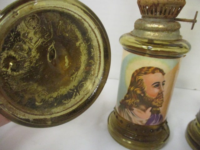 3 Vintage Chap Stick Co. Religious Miniature Oil Lamps - Made in Hong Kong - 9