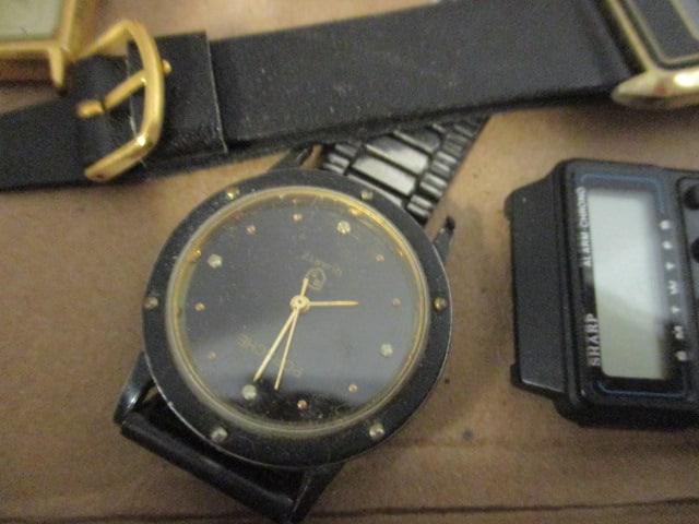 Lot of Vintage Men's Watches - Timex, Seiko, Orient VX, etc.. - 6