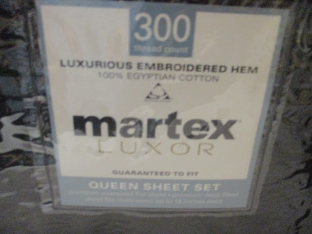 New Old Stock Amadeus Fine Linens and Martex Luxor Queen Sheet Sets - 2