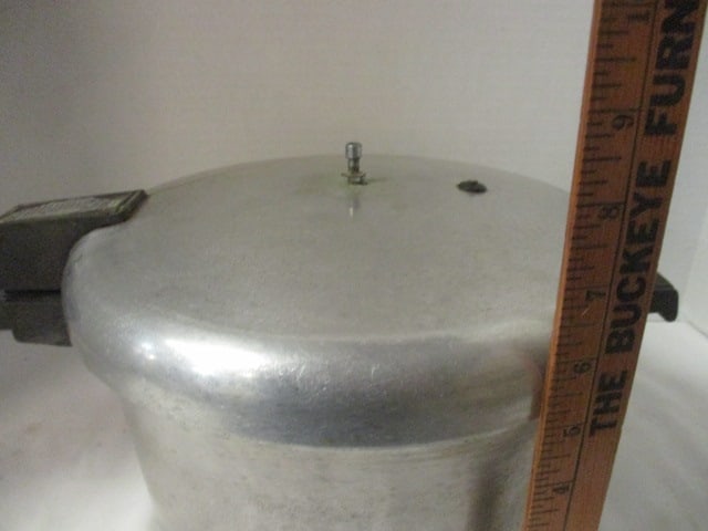 Vintage Presto Pressure Cooker - 6