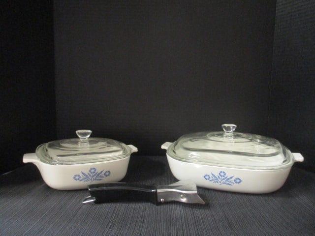 Vintage Corning Ware "Cornflower Blue" Casserole Dishes with Lid and Handle (1 of 10)