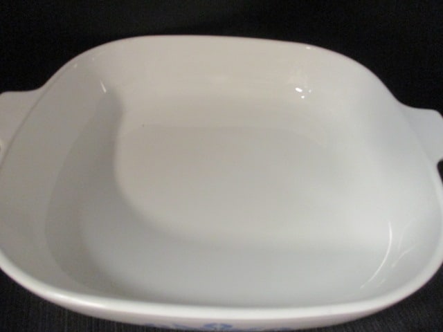 Vintage Corning Ware "Cornflower Blue" Casserole Dishes with Lid and Handle - 7