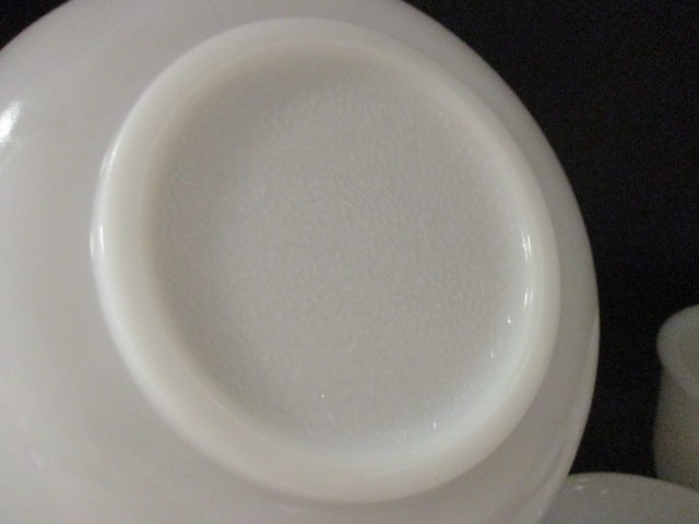 Lot of Vintage White Milk Glass Mixing Bowls - 3