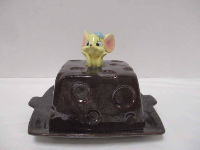 Brown Ceramic "Mouse" Covered Cheese Dish (1 of 6)