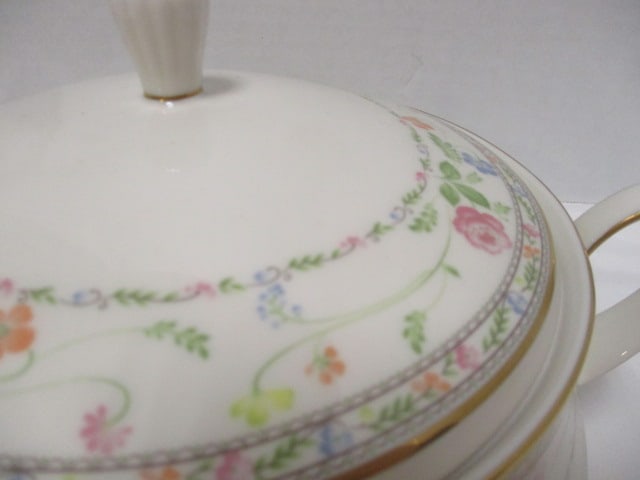 Vintage Noritake "Finale" Ivory China Covered Casserole Dish - 3