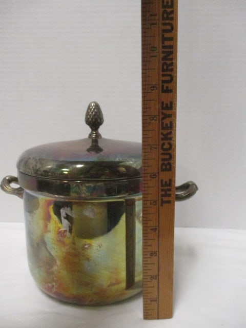 Vintage International Silver Co. Silverplated Ice Bucket - 8