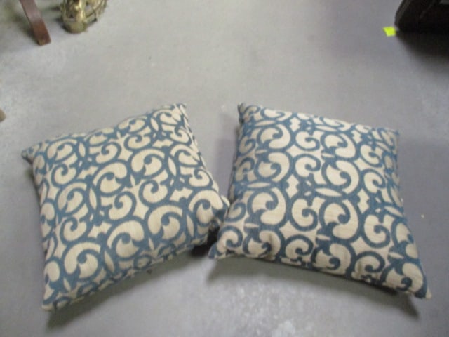 Pair of Beige and Turquoise Throw Pillows: .