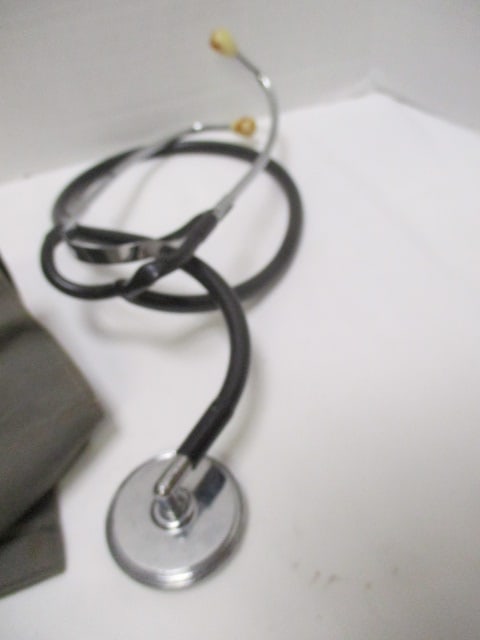 Vintage Barry Martin Stethoscope and Blood Pressure Cuff in Case - 5