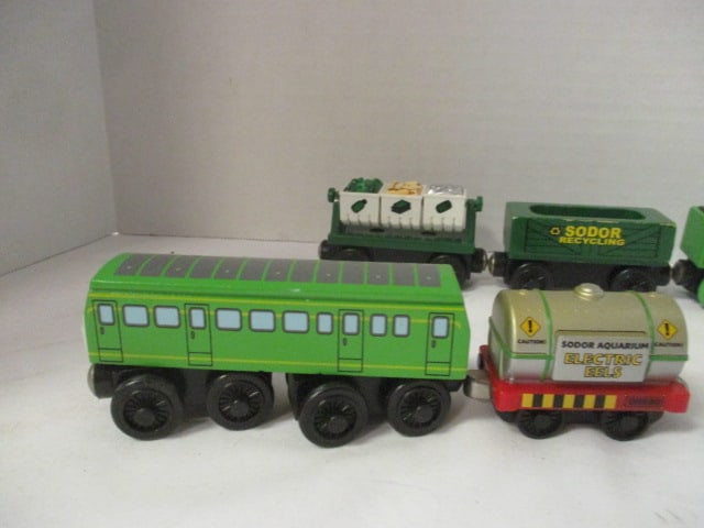 Collection of Vintage Thomas the Train Engine Wood Train Engines and Cars - 6