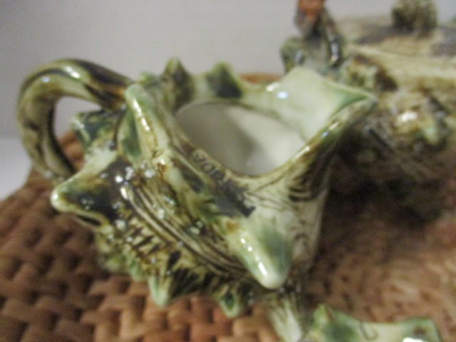 Mid Century Modern Conch Shell Teapot, Sugar & Creamer, and Salt & Pepper - 7