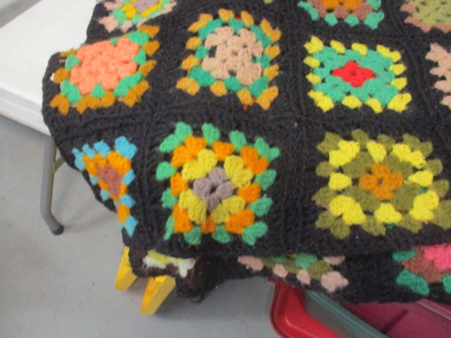 2 Vintage Handmade Afghan Blankets - 10