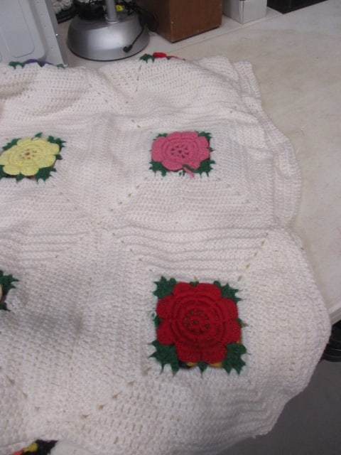 2 Vintage Handmade Afghan Blankets - 4