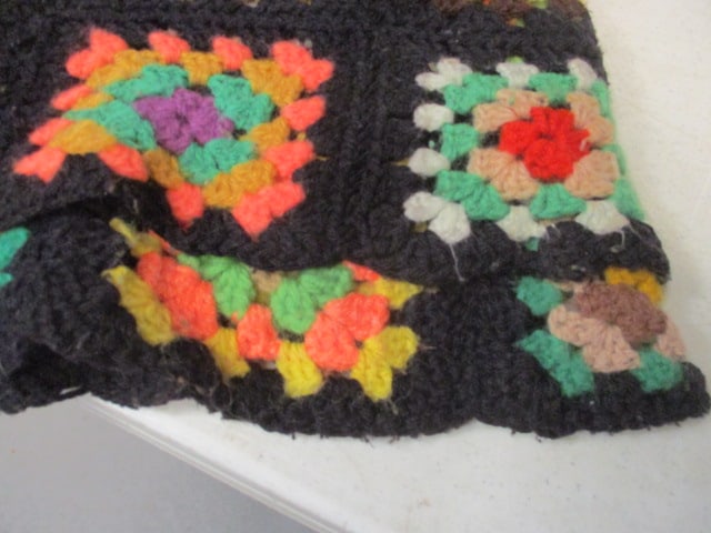 2 Vintage Handmade Afghan Blankets - 9