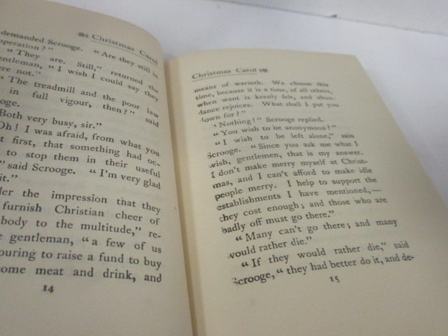 Vintage The Pocket Classic "Christmas Carol" by Charles Dickens Book - 3