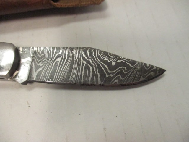 Folding Pocket Knife with Damascus Steel Blade - 2