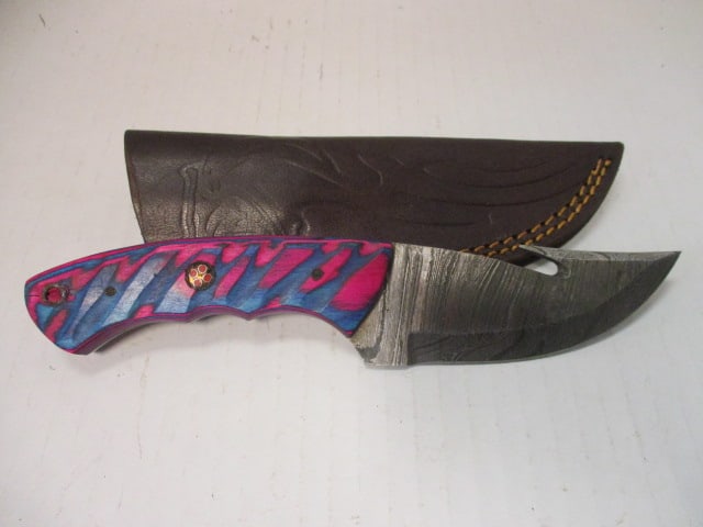 Fixed Damascus Steel Blade with Gut Hook & Wood Handle: .