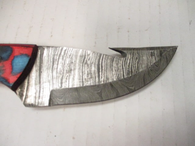Damascus Steel Fixed Blade with Gut Hook & Wood Handle - 2