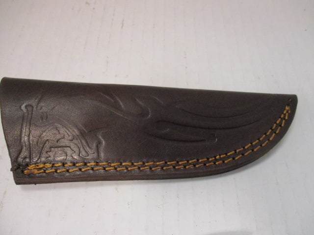 Damascus Steel Fixed Blade with Gut Hook & Wood Handle - 6