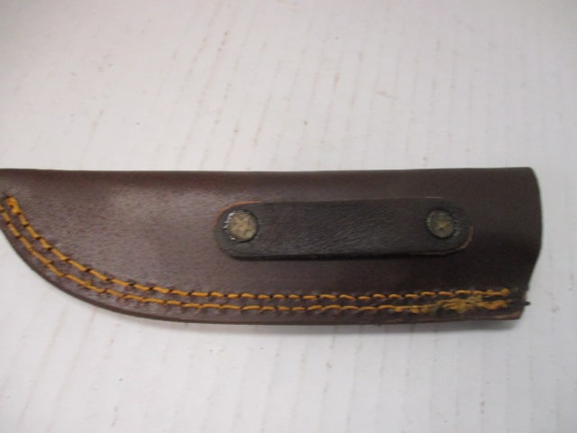 Fixed Blade Skinning Knife with Two-Tone Wood Handle - 7