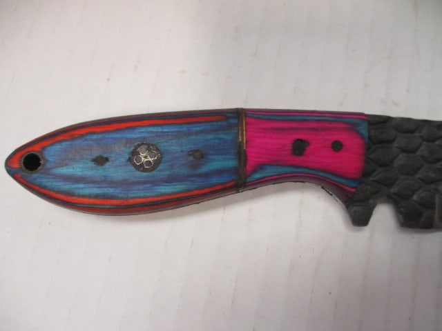 Fixed Textured Skinning Blade with Two-Tone Wood Handle - 3
