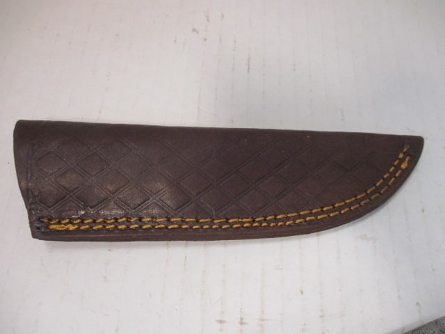 Damascus Steel Fixed Blade Skinning Knife with Resin/Wood Handle - 6