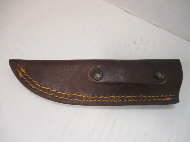 Damascus Steel Fixed Blade Skinning Knife with Resin/Wood Handle - 7