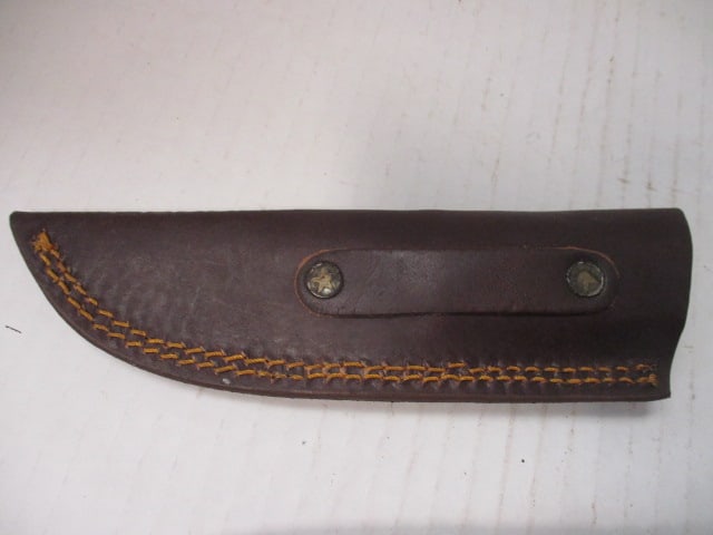Curved Damascus Steel Blade with Two-Tone Wood Handle - 7