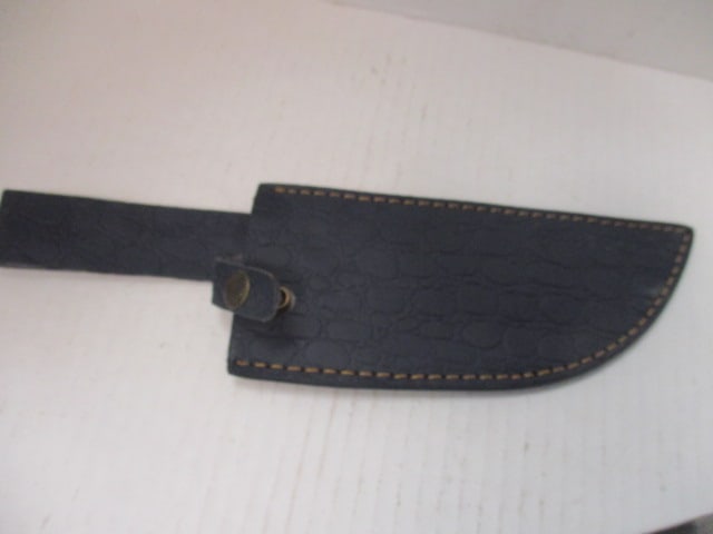 Large Textured Fixed Blade with Wood Handle - 6
