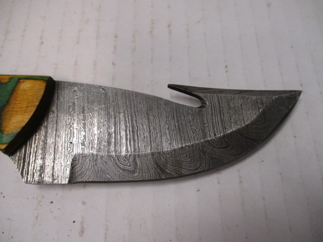 Fixed Damascus Steel Blade with Gut Hook & Wood Handle - 2