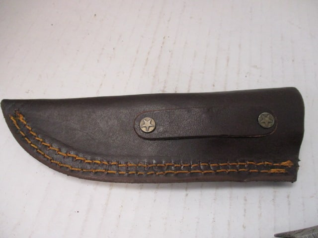Fixed Damascus Steel Blade with Gut Hook & Wood Handle - 6