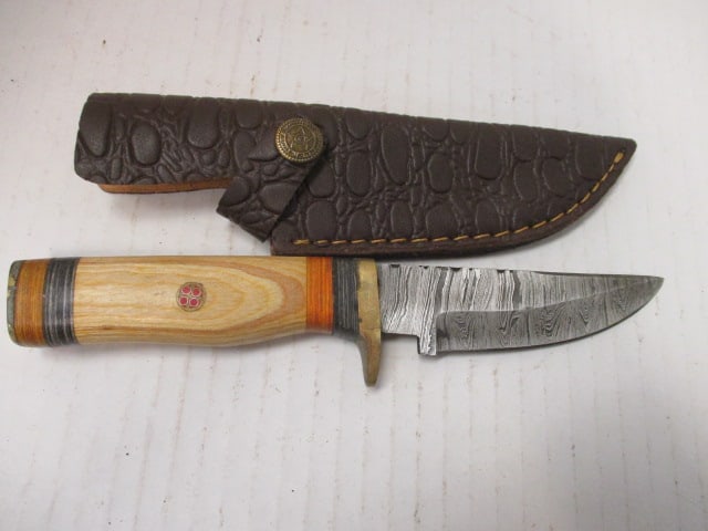 Damascus Steel Hunting Knife with Stacked Spacers & Wood Handle: .