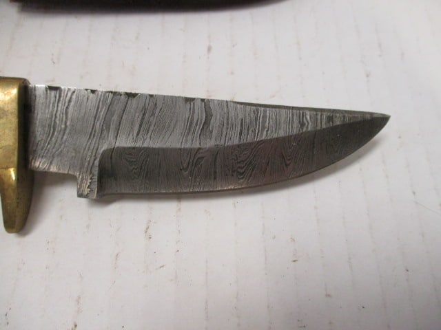 Damascus Steel Hunting Knife with Stacked Spacers & Wood Handle - 2