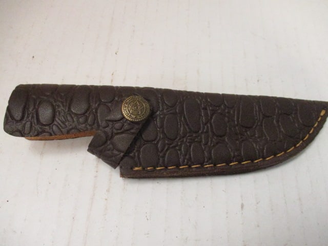 Damascus Steel Hunting Knife with Stacked Spacers & Wood Handle - 4