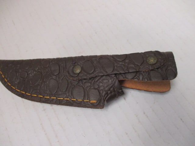 Damascus Steel Hunting Knife with Stacked Spacers & Wood Handle - 5
