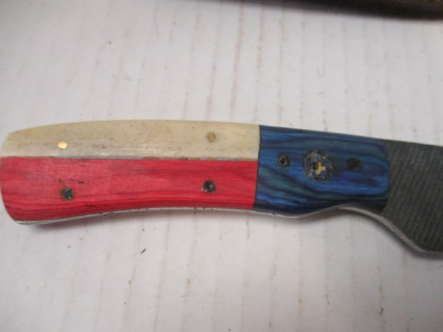 Textured Fixed Blade with American Flag Style Handle - 3