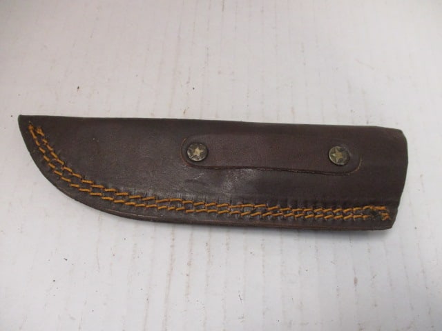 Curved Damascus Steel Blade with Two-Tone Wood Handle - 7