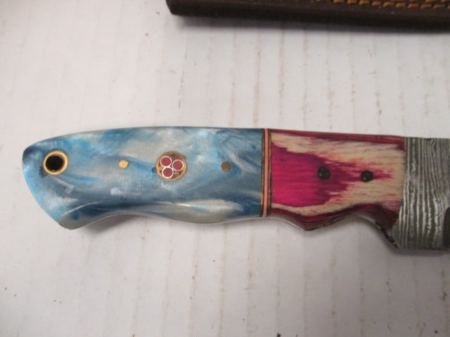 Fixed Damascus Steel Skinning Blade with Resin/Wood Handle - 3