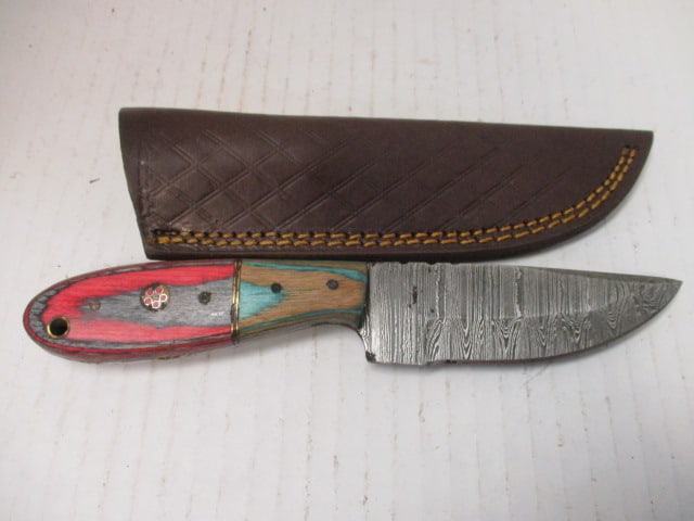 Damascus Steel Skinning Knife with Two-Tone Wood Handle: .