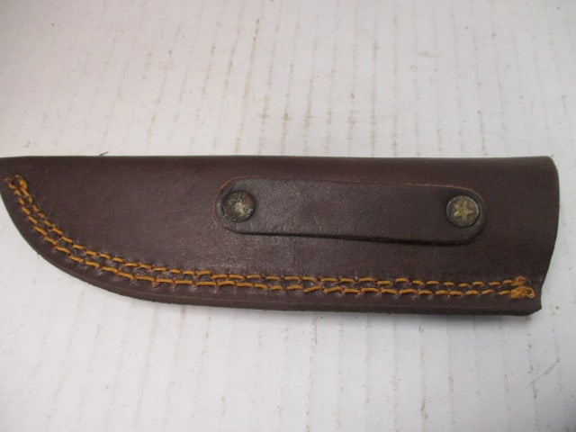 Damascus Steel Skinning Knife with Two-Tone Wood Handle - 7