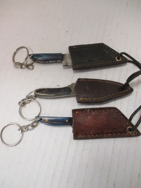 Lot of 3 Mini Damascus Steel Fixed Blades with Wood Handles, Keychains/Necklaces: .