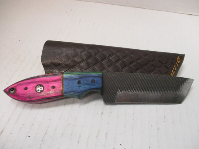 Textured Fixed Blade with Two-Tone Wood Handle: .