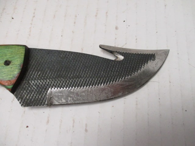Textured Fixed Blade with Gut Hook & Resin/Wood Handle - 2